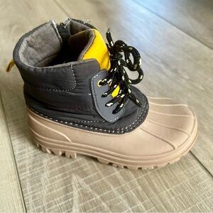 Zara Kids Winter Boots size 25 / 9 US